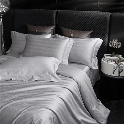 Vierteiliges Bettwäscheset mit Tencel-gefärbtem Jacquard